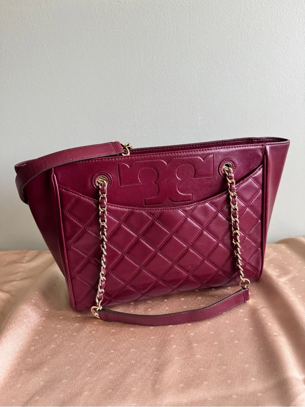 Tory Burch Quilted Leather Tote Shoulder Bag in Burgundy